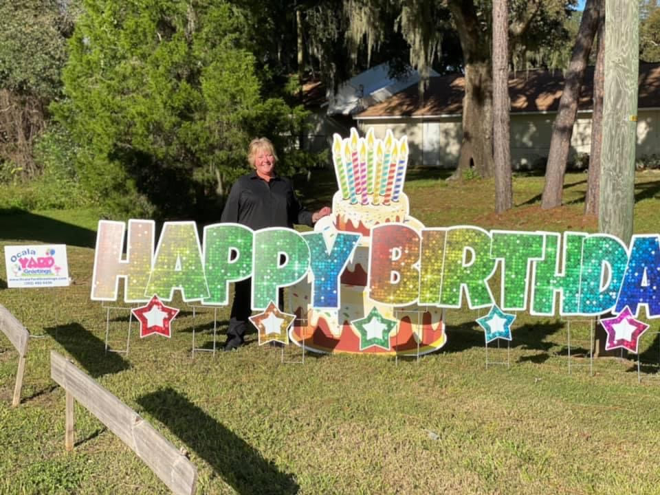 Large Greeting - One Day Rental